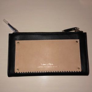 India Hicks Wallet